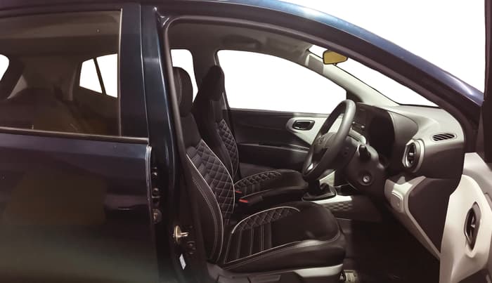 2022 Hyundai GRAND I10 NIOS MAGNA 1.2 KAPPA VTVT, Petrol, Manual, 28,698 km, Right Side Front Door Cabin