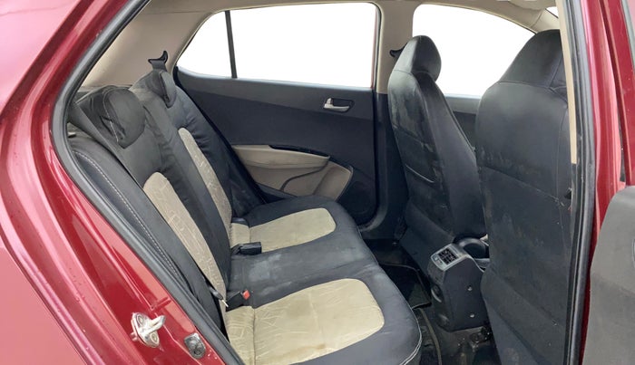 2015 Hyundai Grand i10 SPORTZ 1.2 KAPPA VTVT, Petrol, Manual, 43,156 km, Right Side Rear Door Cabin