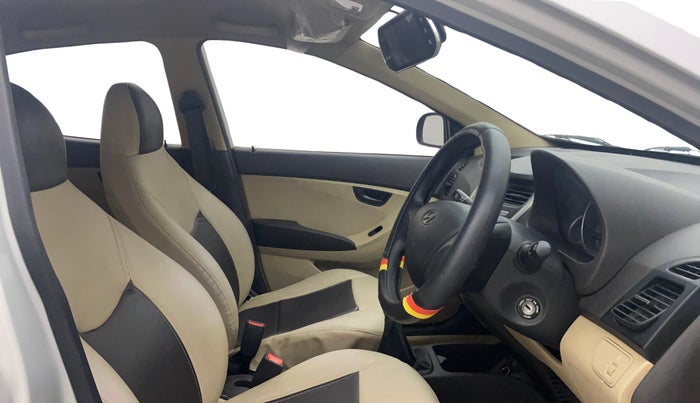 2016 Hyundai Eon MAGNA +, Petrol, Manual, 57,414 km, Right Side Front Door Cabin