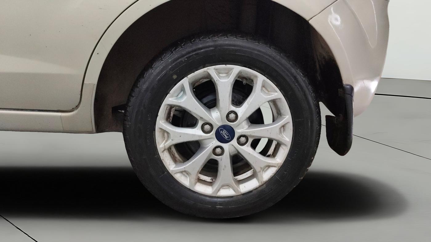 2014 Ford Figo TITANIUM 1.2 PETROL, Petrol, Manual, 74,354 km, Left Rear Wheel