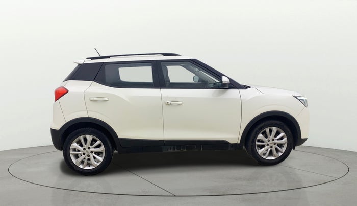 2021 Mahindra XUV300 W8 1.5 DIESEL, Diesel, Manual, 1,28,080 km, Right Side View