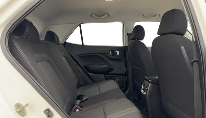 2019 Hyundai VENUE S 1.2, Petrol, Manual, 26,194 km, Right Side Rear Door Cabin