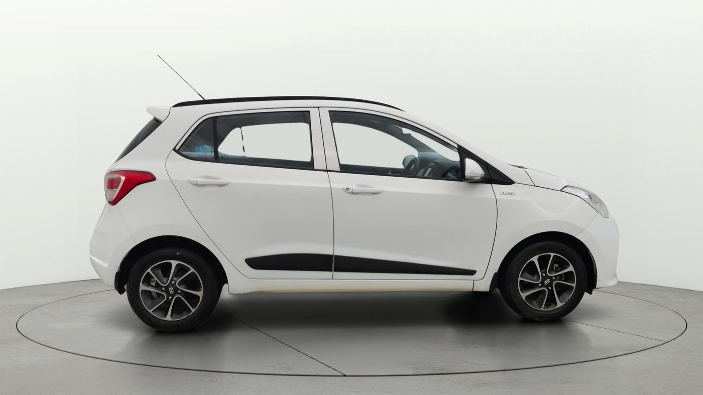 2019 Hyundai Grand i10 SPORTZ AT 1.2 KAPPA VTVT, Petrol, Automatic, 18,810 km, Right Side View