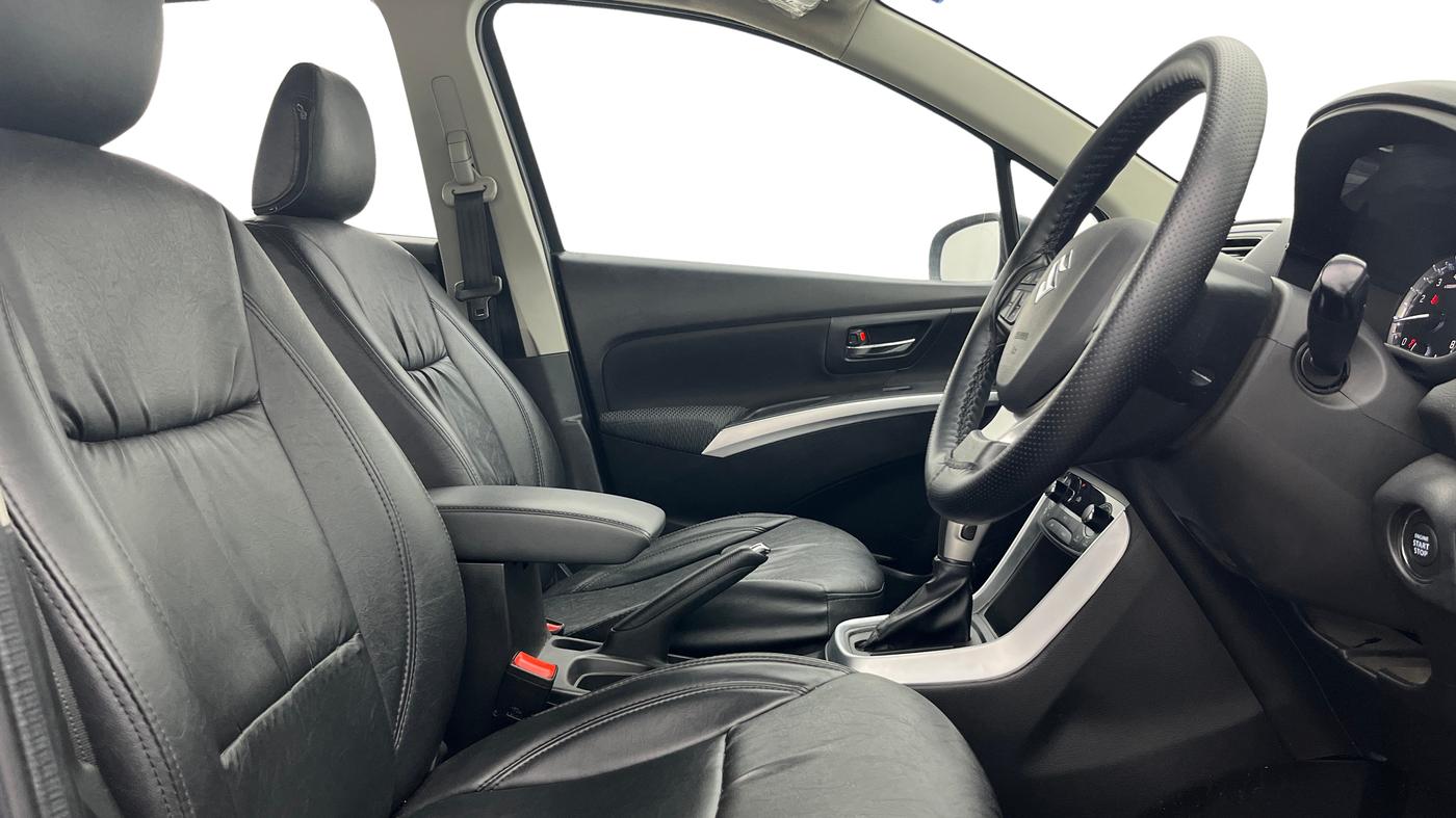 2021 Maruti S Cross ZETA AT 1.5, Petrol, Automatic, 48,330 km, Right Side Front Door Cabin