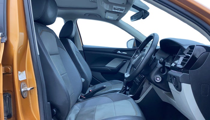 2021 Skoda KUSHAQ STYLE 1.0L TSI AT, Petrol, Automatic, 28,029 km, Right Side Front Door Cabin
