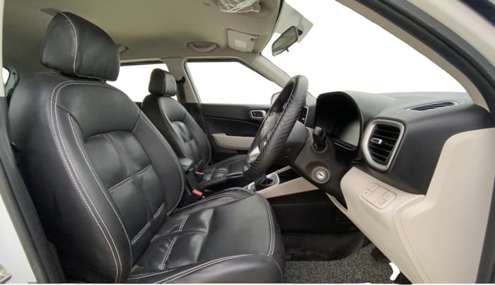 2023 Hyundai VENUE S(O) 1.2, Petrol, Manual, 39,081 km, Right Side Front Door Cabin