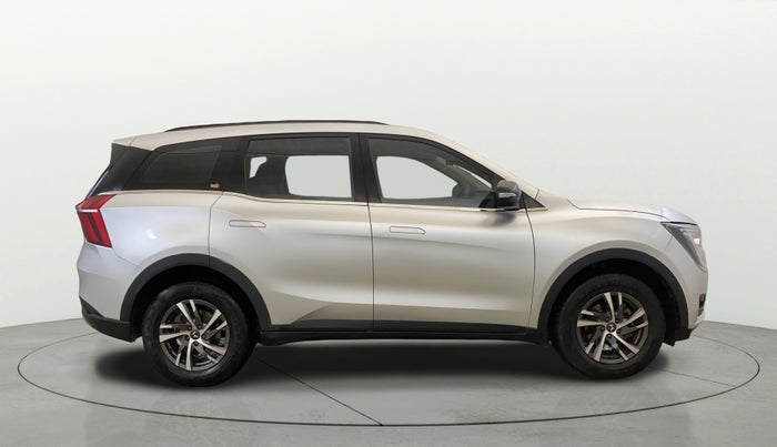 2023 Mahindra XUV700 AX 5 D MT 7 STR, Diesel, Manual, 52,057 km, Right Side View