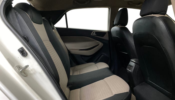 2016 Hyundai Elite i20 MAGNA 1.2, Petrol, Manual, 51,407 km, Right Side Rear Door Cabin