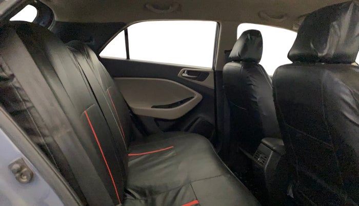 2015 Hyundai Elite i20 MAGNA 1.2, Petrol, Manual, 70,708 km, Right Side Rear Door Cabin