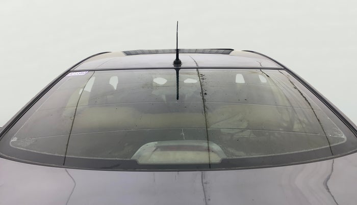 2016 Hyundai Verna 1.4 VTVT, Petrol, Manual, 1,16,477 km, Rear Windshield