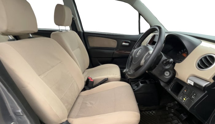 2017 Maruti Wagon R 1.0 LXI CNG, CNG, Manual, 71,134 km, Right Side Front Door Cabin