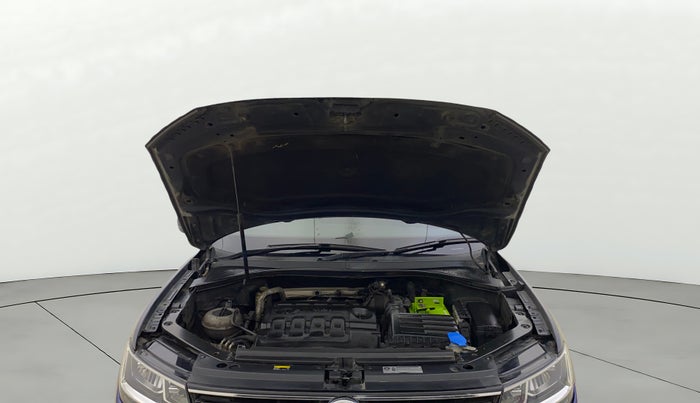 2017 Volkswagen TIGUAN COMFORTLINE TDI AT, Diesel, Automatic, 79,459 km, Open Bonet