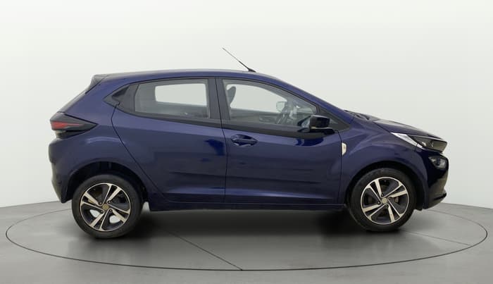 2022 Tata ALTROZ XZA PLUS, Petrol, Automatic, 30,949 km, Right Side View