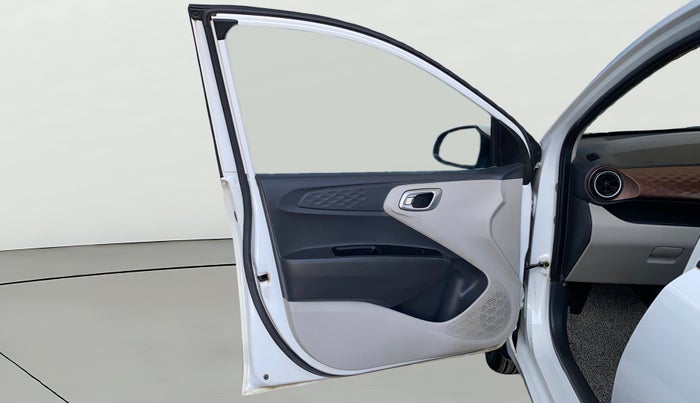 2022 Hyundai AURA SX 1.2, Petrol, Manual, 45,032 km, LHS Front Door