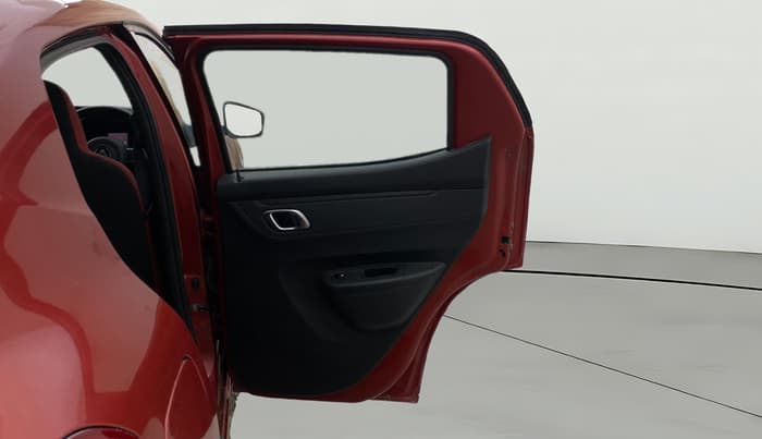 2019 Renault Kwid RXT 1.0 AMT (O), Petrol, Automatic, 66,143 km, RHS Rear Door