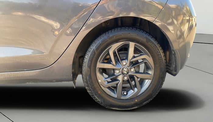 2020 Hyundai GRAND I10 NIOS SPORTZ AMT 1.2 KAPPA VTVT, CNG, Automatic, 85,637 km, Left Rear Wheel