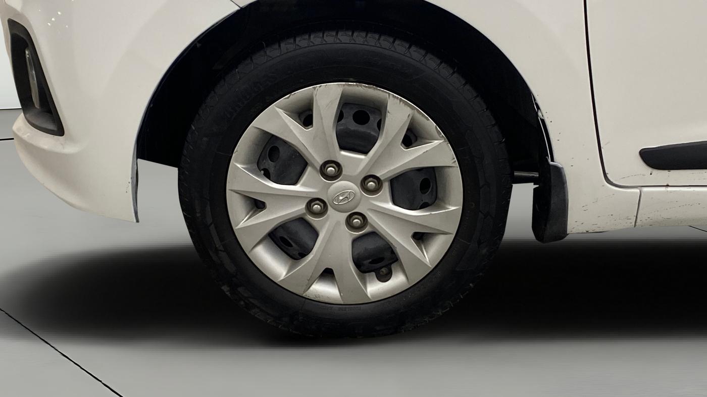 2014 Hyundai Grand i10 SPORTZ 1.2 KAPPA VTVT, Petrol, Manual, 92,943 km, Left Front Wheel