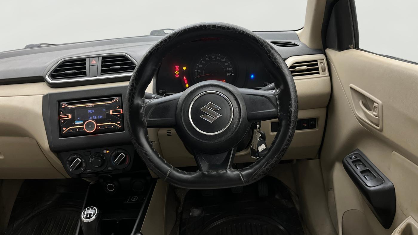 2018 Maruti Dzire LXI, Petrol, Manual, 30,792 km, Steering Wheel Close Up