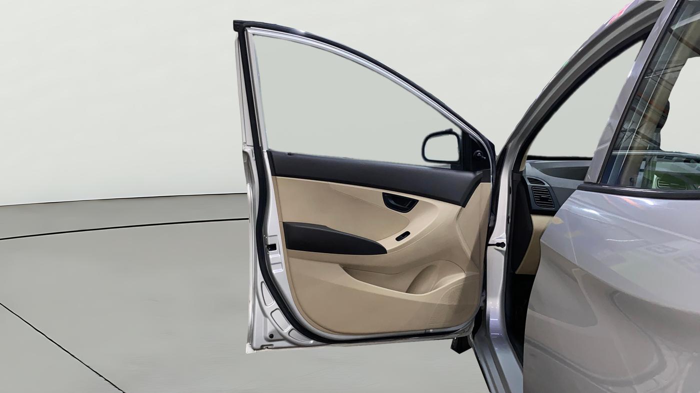 2014 Hyundai Eon MAGNA +, Petrol, Manual, 14,123 km, LHS Front Door