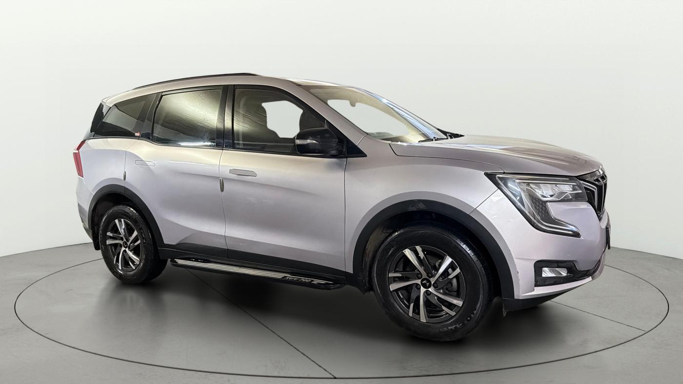 2025 Mahindra XUV700 AX 5 P MT 7 STR, Petrol, Manual, 30,585 km, SRP