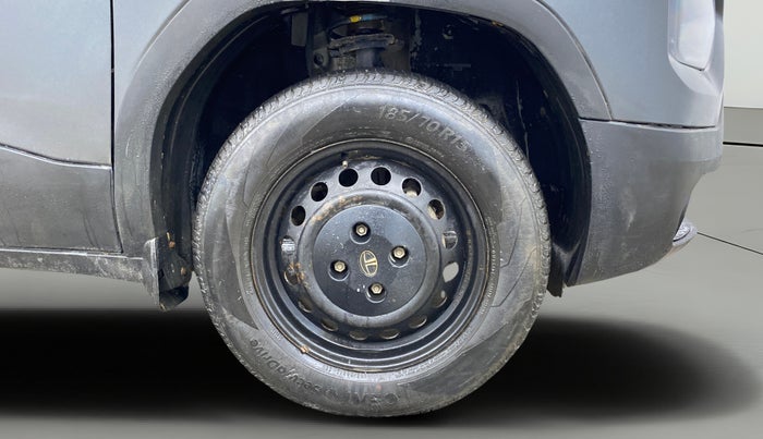 2023 Tata PUNCH PURE MT, Petrol, Manual, 38,425 km, Right Front Wheel