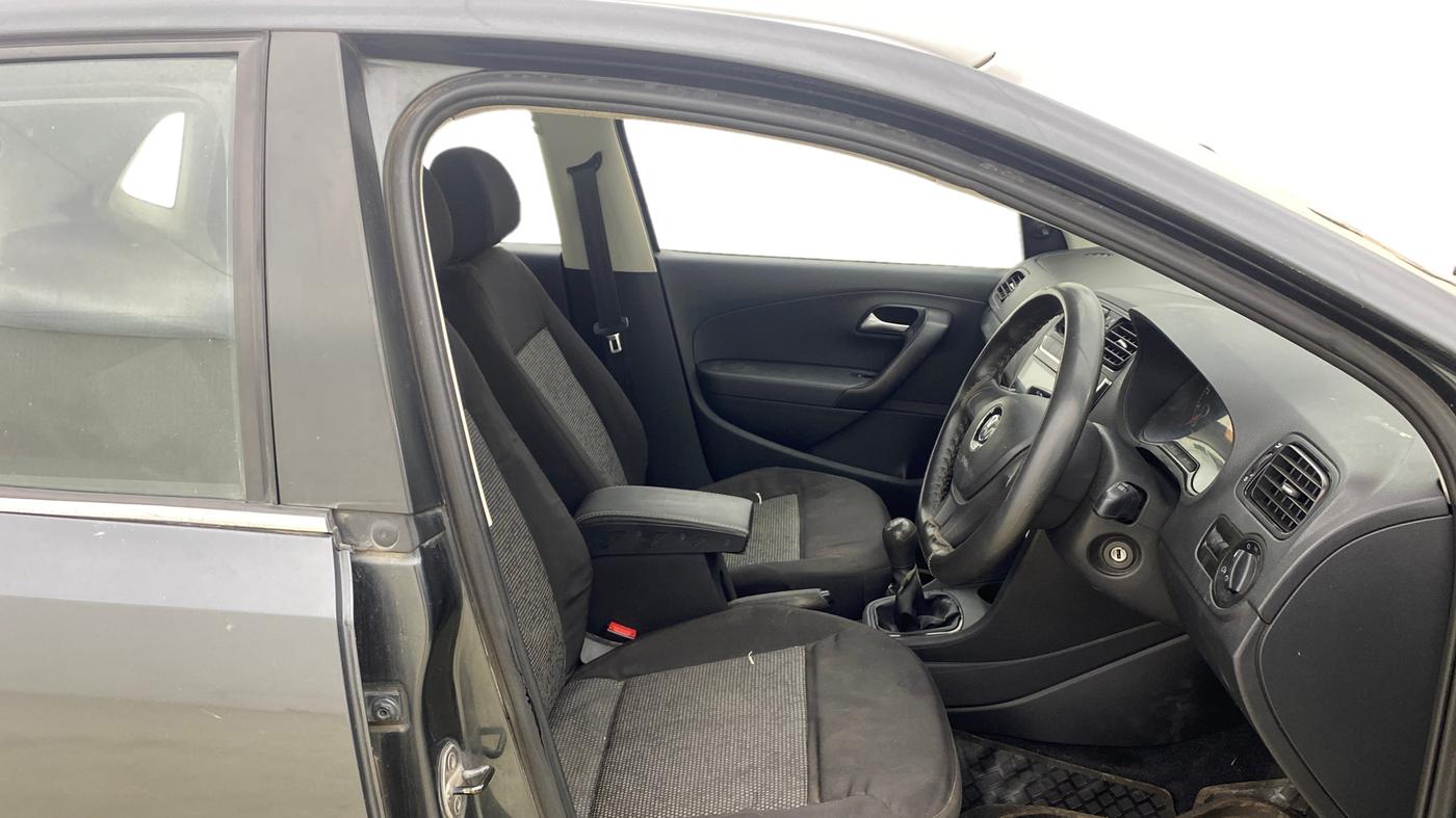 2015 Volkswagen Polo TRENDLINE 1.2L PETROL, Petrol, Manual, 56,382 km, Right Side Front Door Cabin