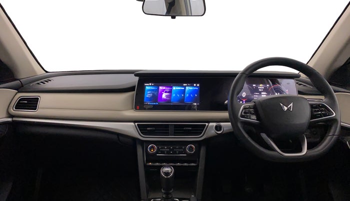 2023 Mahindra XUV700 AX 7 D MT 7 STR, Diesel, Manual, 47,576 km, Dashboard