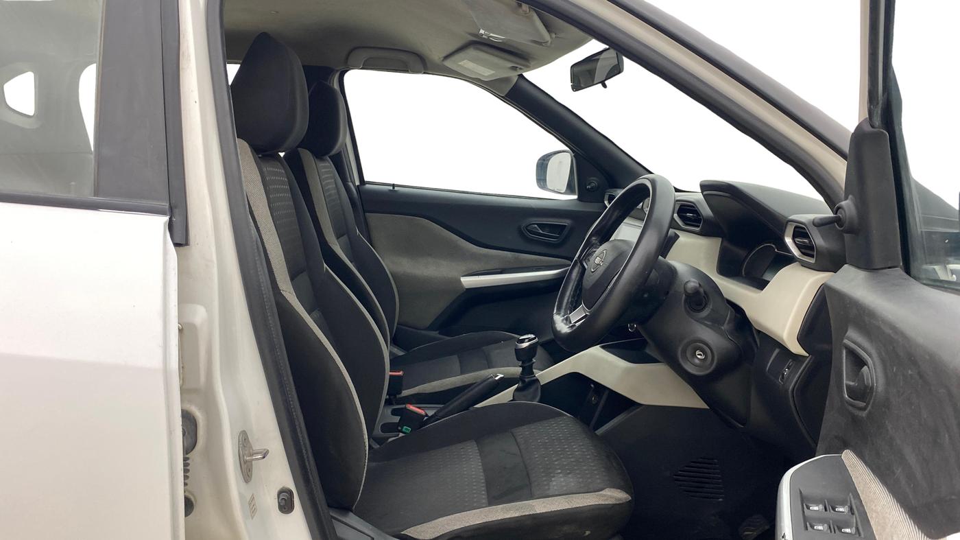 2021 Nissan MAGNITE XE, Petrol, Manual, 60,525 km, Right Side Front Door Cabin