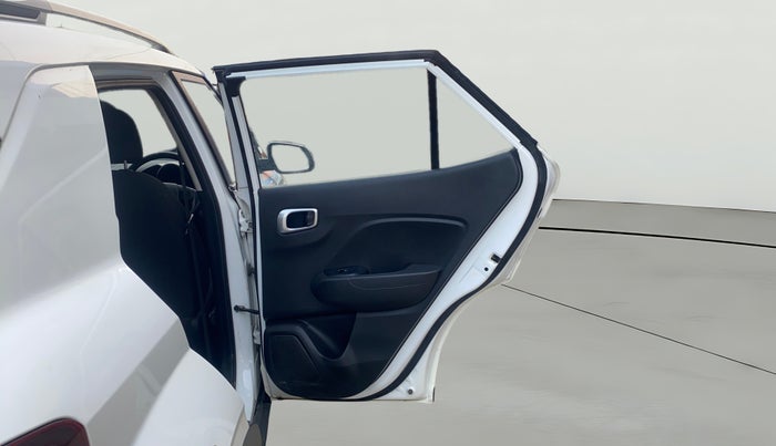 2020 Hyundai VENUE S 1.2, Petrol, Manual, 29,129 km, RHS Rear Door