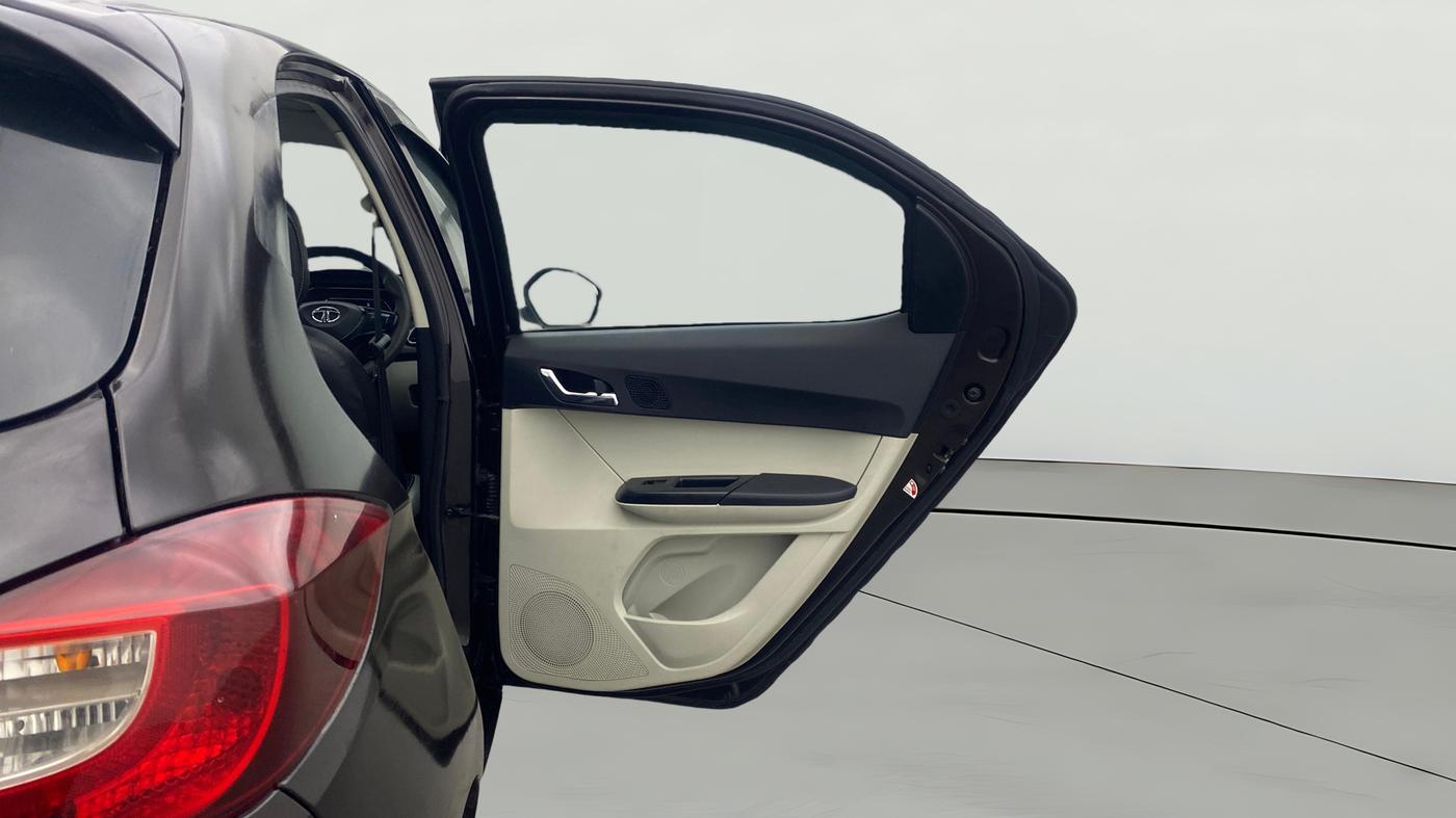 2022 Tata Tiago XZ PLUS CNG, CNG, Manual, 59,415 km, RHS Rear Door