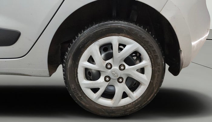 2019 Hyundai Grand i10 SPORTZ 1.2 KAPPA VTVT, Petrol, Manual, 51,800 km, Left Rear Wheel