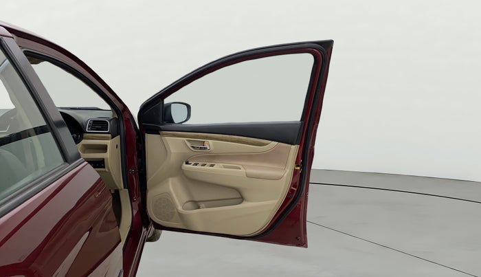 2020 Maruti Ciaz DELTA 1.5 SHVS MT PETROL, CNG, Manual, 75,077 km, RHS Front Door