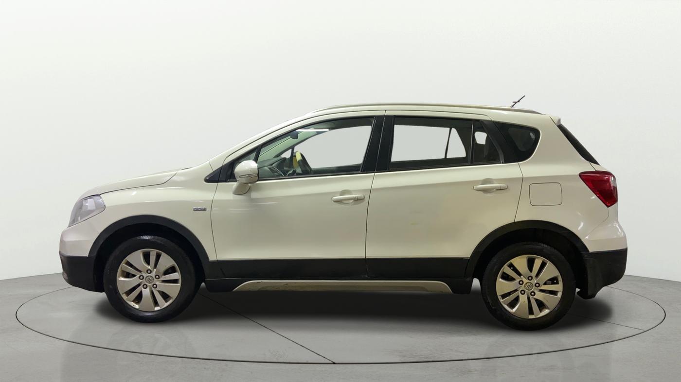 2015 Maruti S Cross ZETA 1.6, Diesel, Manual, 1,23,328 km, Left Side