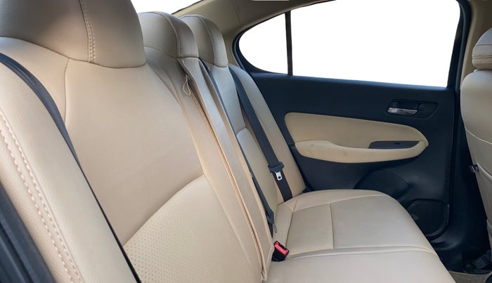 2022 Honda City 1.5L I-VTEC V MT 5TH GEN, Petrol, Manual, 55,466 km, Right Side Rear Door Cabin