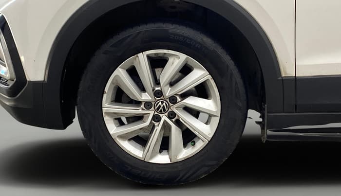 2021 Volkswagen TAIGUN HIGHLINE 1.0 TSI MT, Petrol, Manual, 31,604 km, Left Front Wheel