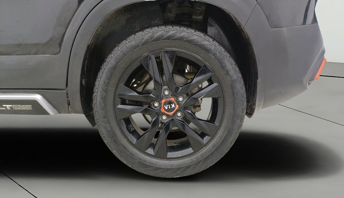 2021 KIA SELTOS HTX ANNIVERSARY EDITION 1.5 DIESEL, Diesel, Manual, 1,15,492 km, Left Rear Wheel