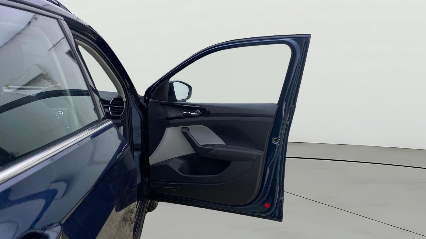 2025 Skoda KUSHAQ Prestige 1.5L TSI AT, Petrol, Automatic, 3,786 km, RHS Front Door