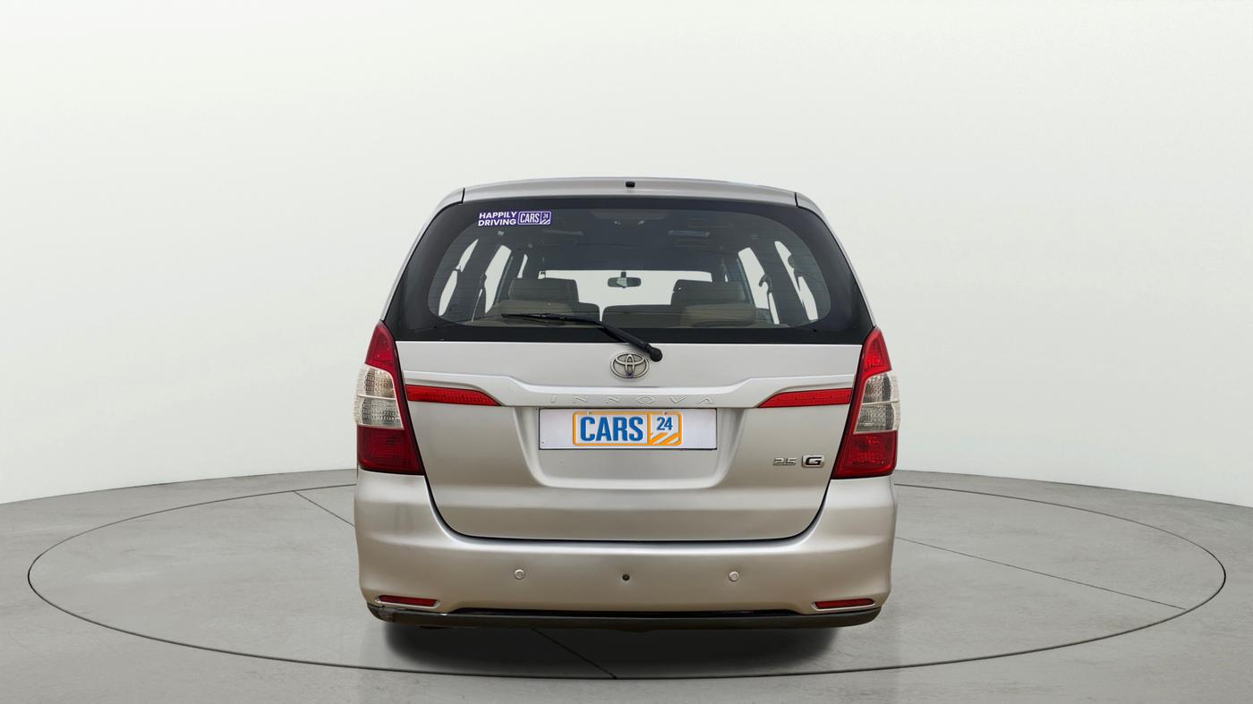 2014 Toyota Innova 2.5 GX 8 STR, Diesel, Manual, 73,985 km, Back/Rear