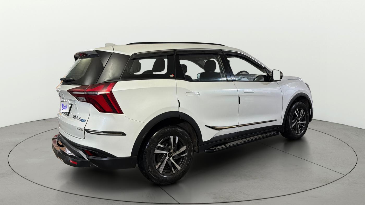 2024 Mahindra XUV700 AX 5 P MT 7 STR, Petrol, Manual, 39,411 km, Right Back Diagonal