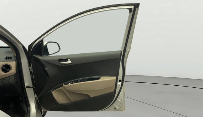 2016 Hyundai Grand i10 SPORTZ 1.2 KAPPA VTVT, Petrol, Manual, 80,035 km, RHS Front Door