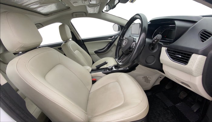 2023 Tata NEXON XZ PLUS LUXURY SUNROOF PETROL, Petrol, Manual, 53,828 km, Right Side Front Door Cabin