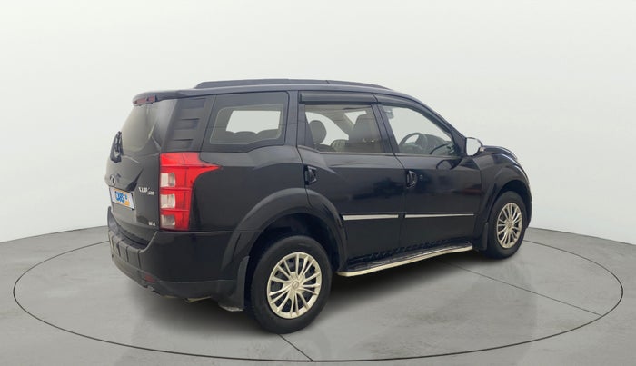 2016 Mahindra XUV500 W4, Diesel, Manual, 1,39,463 km, Right Back Diagonal