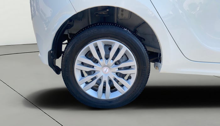 2022 Tata Tiago XT (O) PETROL, Petrol, Manual, 30,136 km, Right Rear Wheel