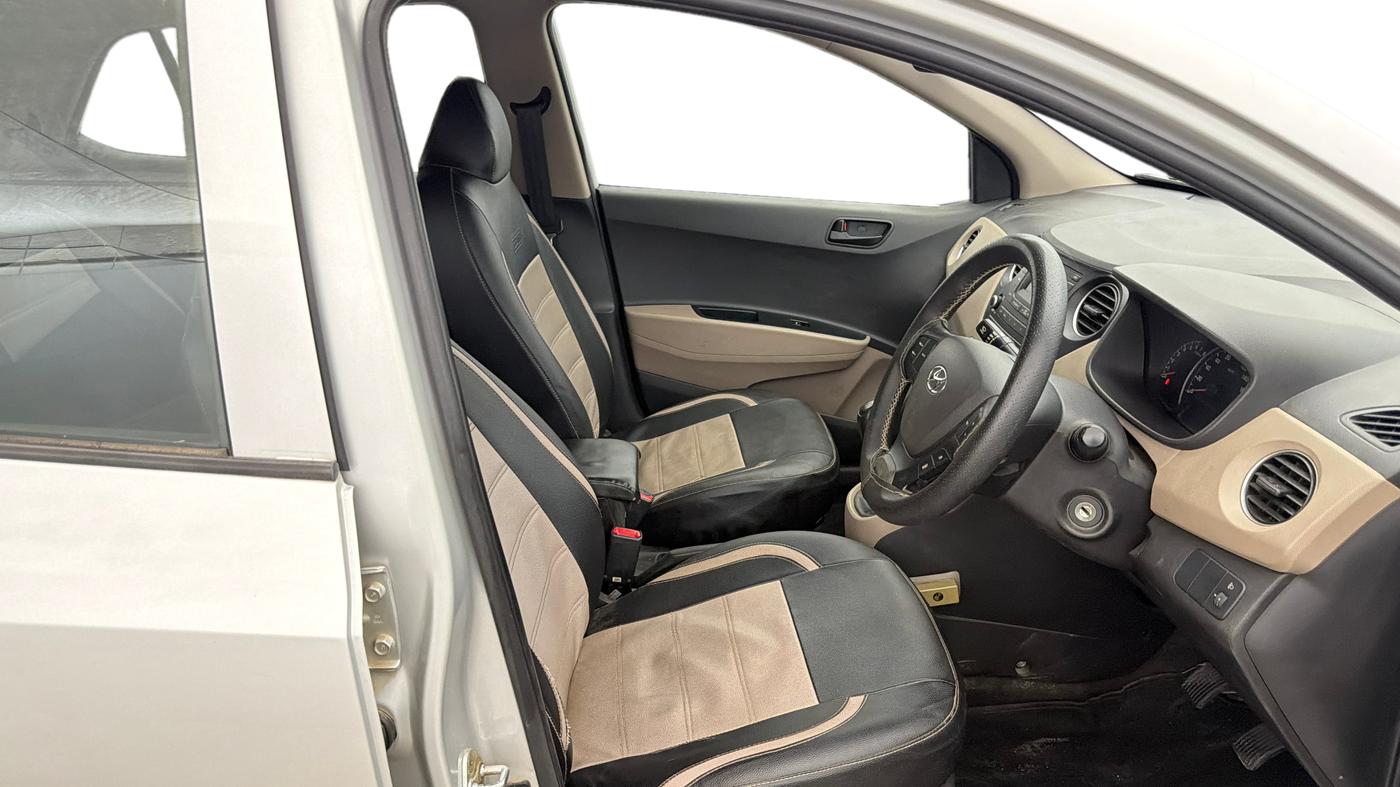 2018 Hyundai Grand i10 MAGNA 1.2 KAPPA VTVT, Petrol, Manual, 48,515 km, Right Side Front Door Cabin