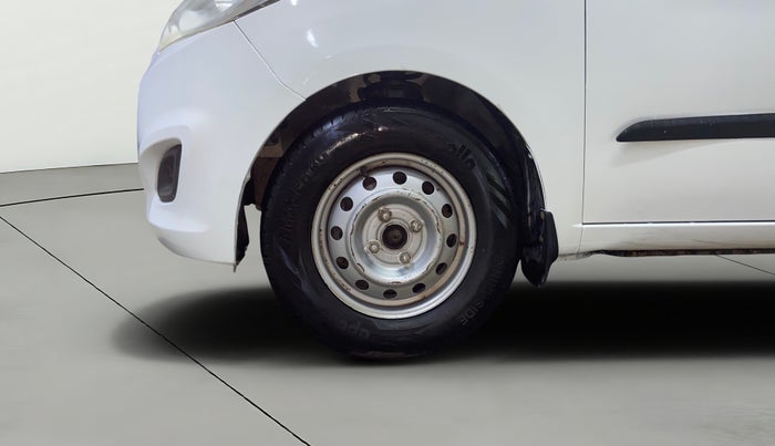 2013 Hyundai i10 ERA 1.1, CNG, Manual, 88,624 km, Left Front Wheel