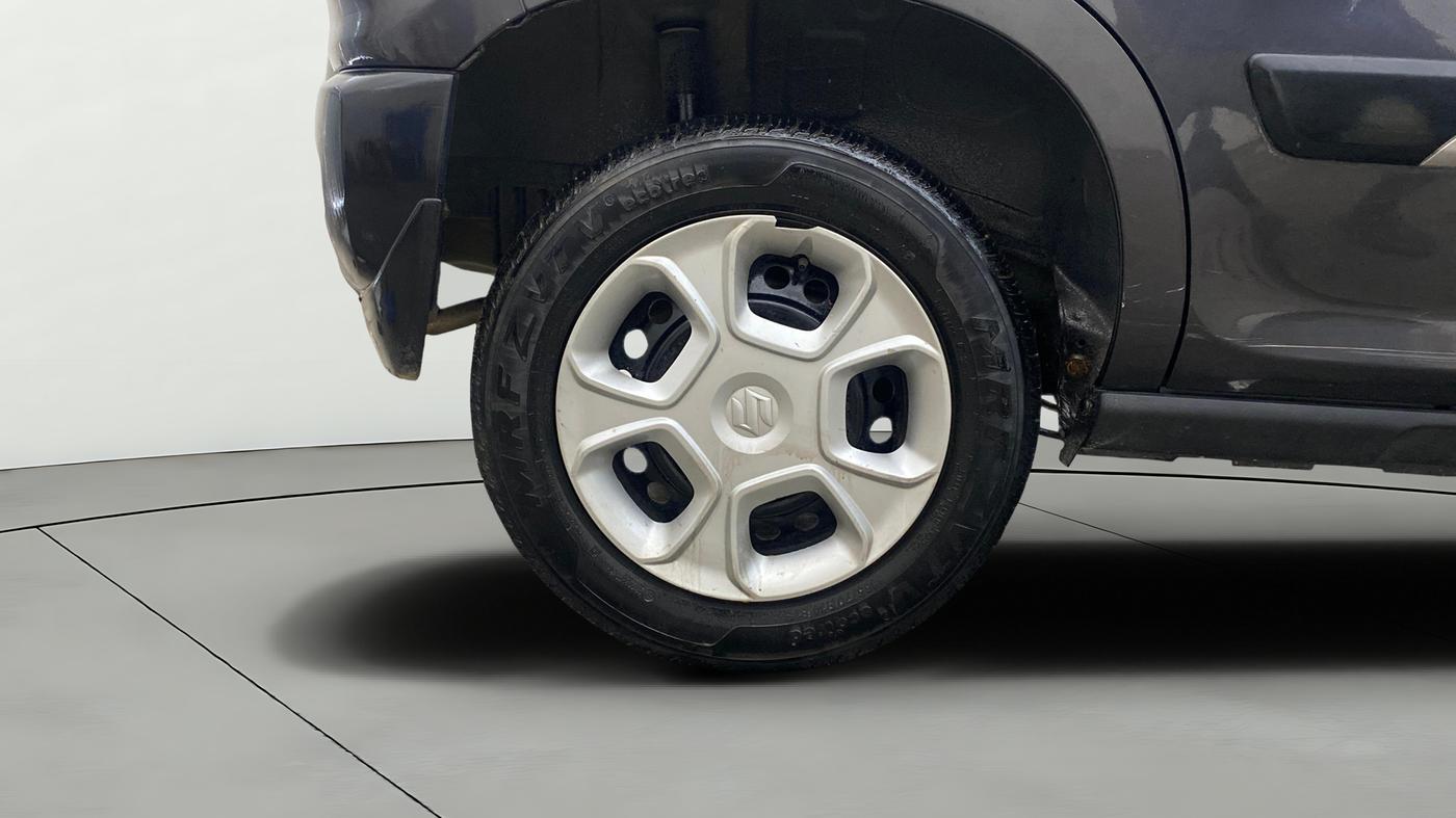 2021 Maruti S PRESSO VXI, Petrol, Manual, 43,702 km, Right Rear Wheel
