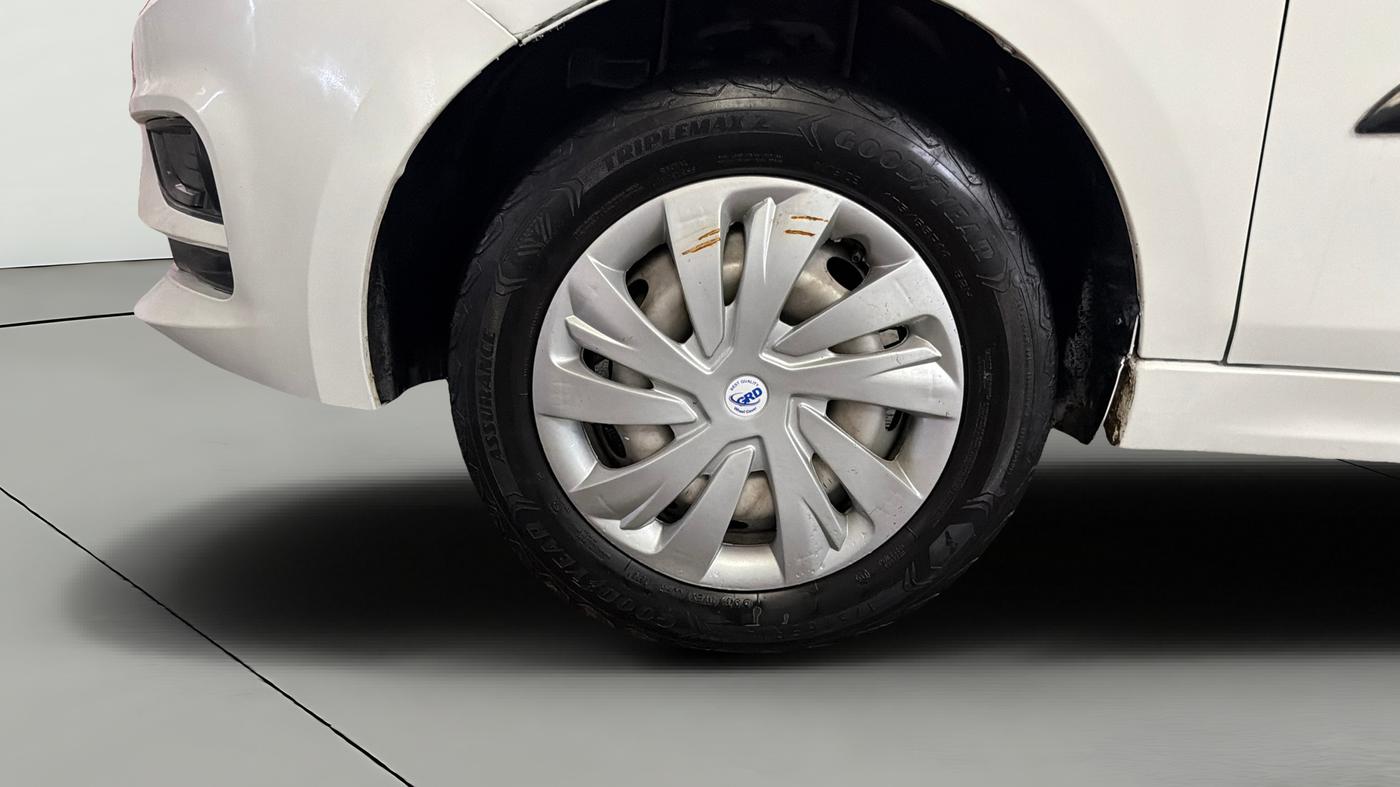 2023 Tata Tiago XM CNG, CNG, Manual, 52,858 km, Left Front Wheel