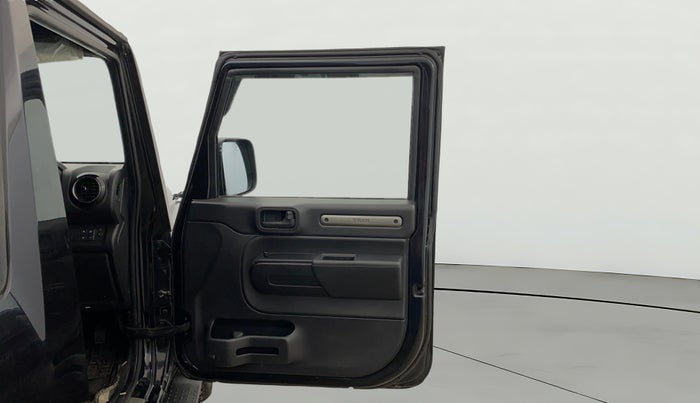 2023 Mahindra Thar LX P 2WD AT HT, Petrol, Automatic, 35,249 km, RHS Front Door