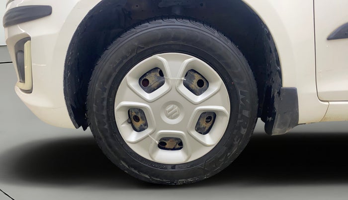 2017 Maruti Swift VDI ABS, Diesel, Manual, 1,08,722 km, Left Front Wheel