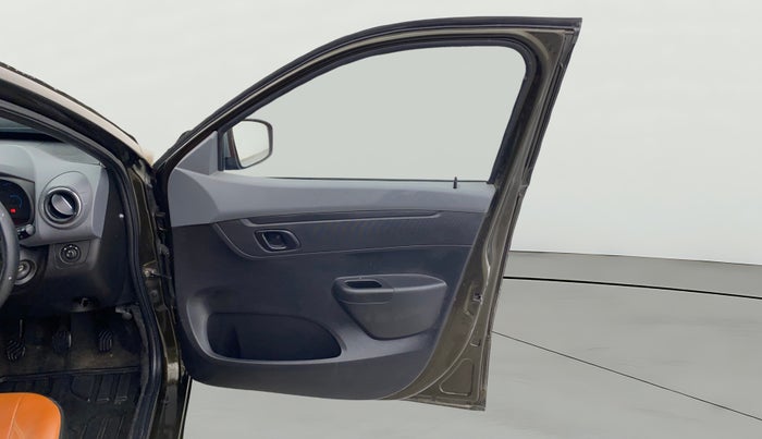 2022 Renault Kwid RXT 1.0 (O), Petrol, Manual, 16,531 km, RHS Front Door